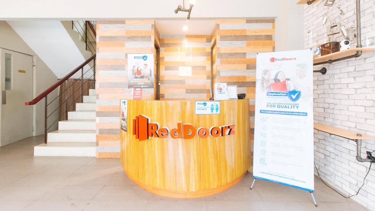 Reddoorz Plus Near Osmena Highway 2 Hotel Manila Bagian luar foto