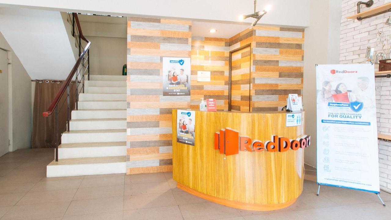 Reddoorz Plus Near Osmena Highway 2 Manila Bagian luar foto