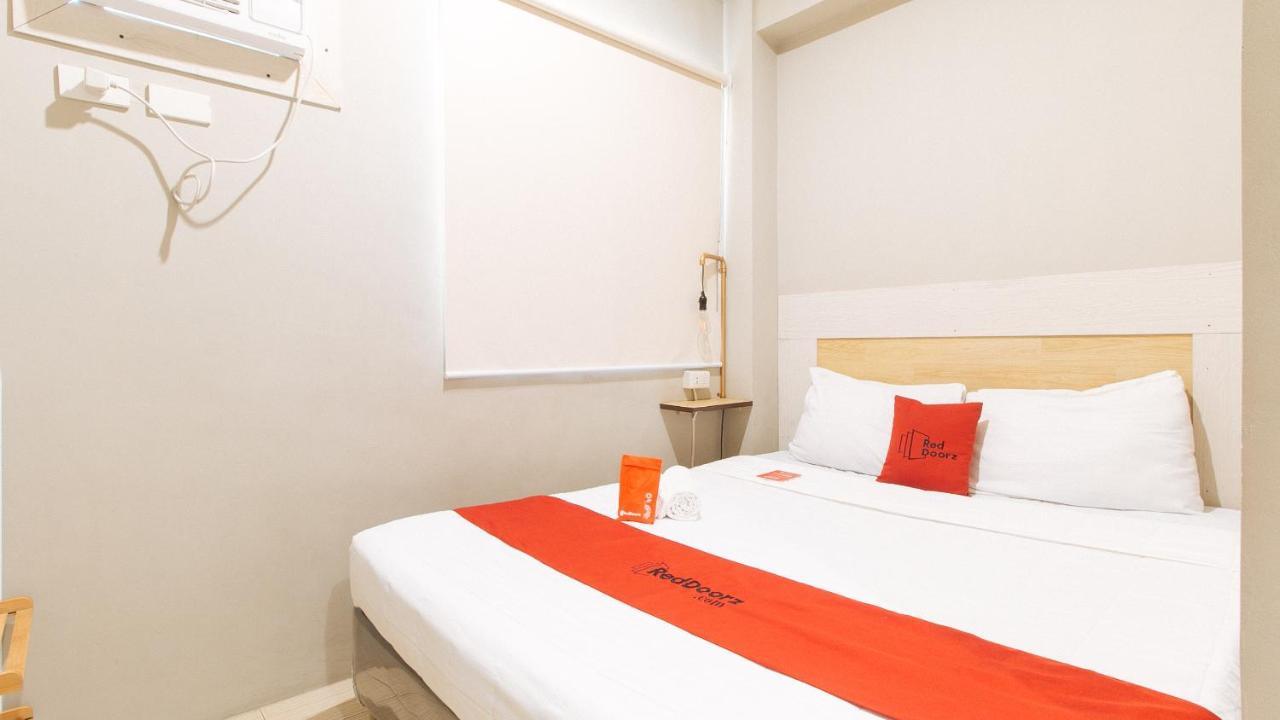 Reddoorz Plus Near Osmena Highway 2 Manila Bagian luar foto