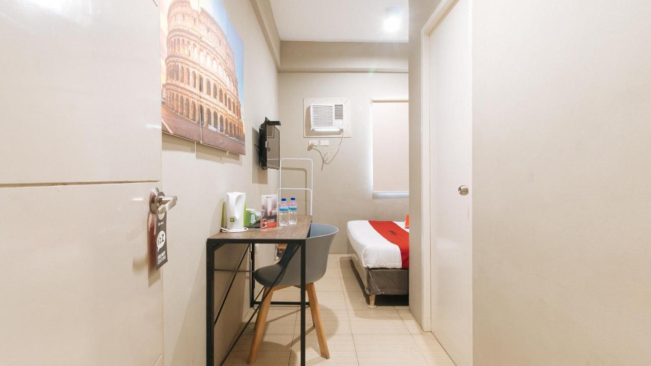 Reddoorz Plus Near Osmena Highway 2 Manila Bagian luar foto