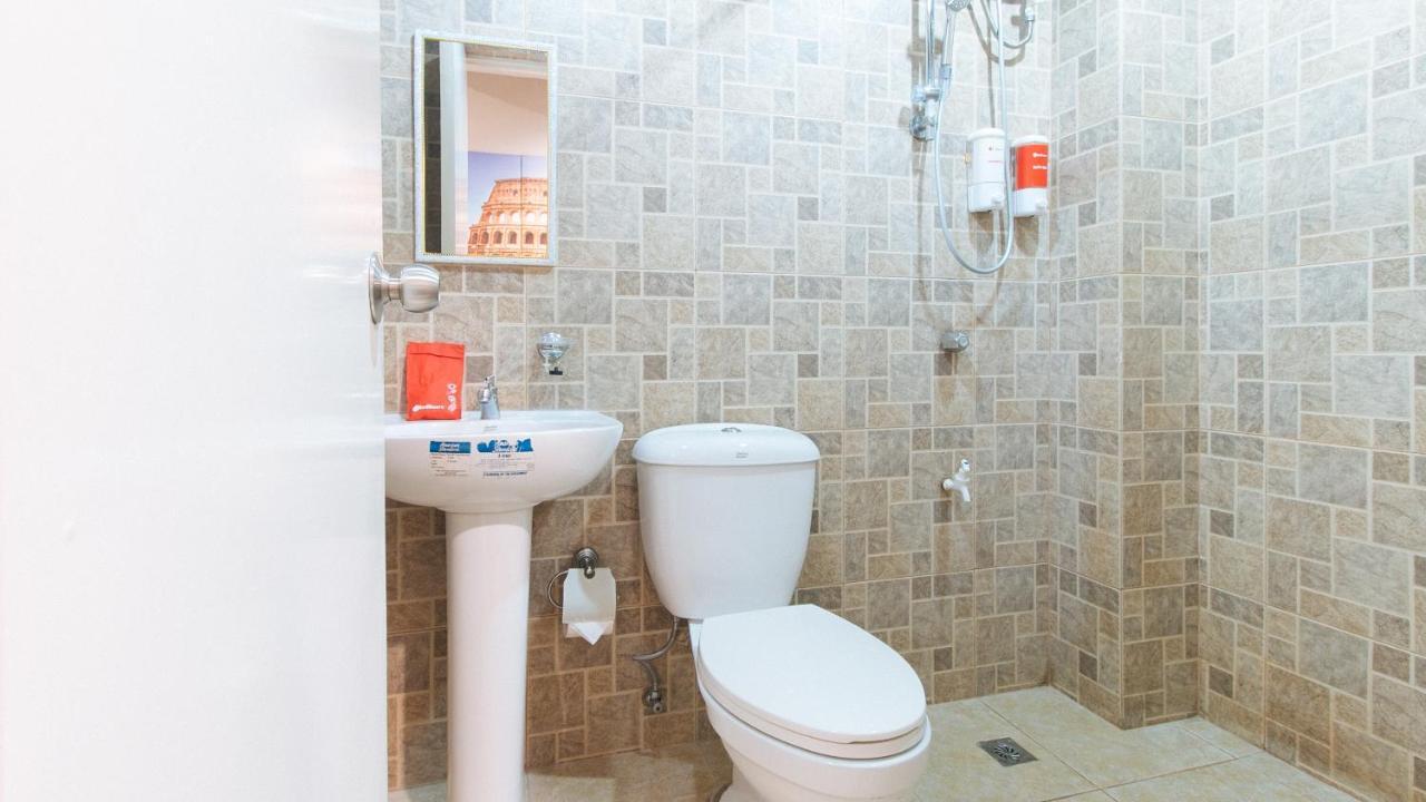Reddoorz Plus Near Osmena Highway 2 Manila Bagian luar foto