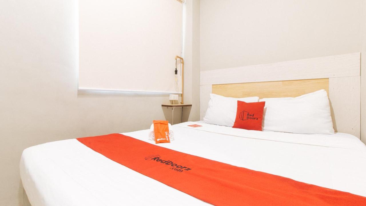 Reddoorz Plus Near Osmena Highway 2 Manila Bagian luar foto