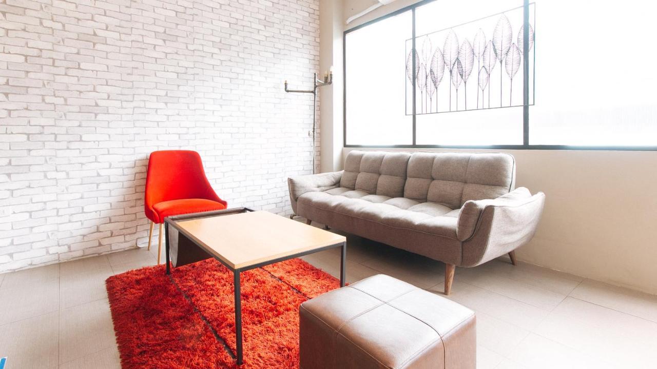 Reddoorz Plus Near Osmena Highway 2 Manila Bagian luar foto