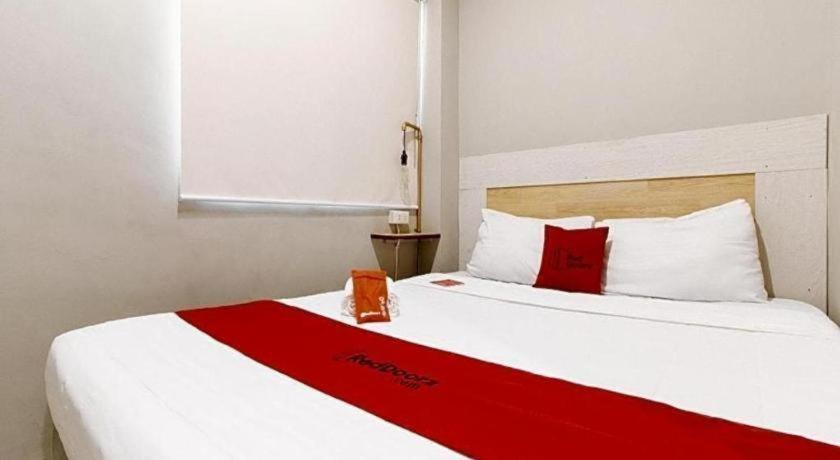 Reddoorz Plus Near Osmena Highway 2 Hotel Manila Bagian luar foto