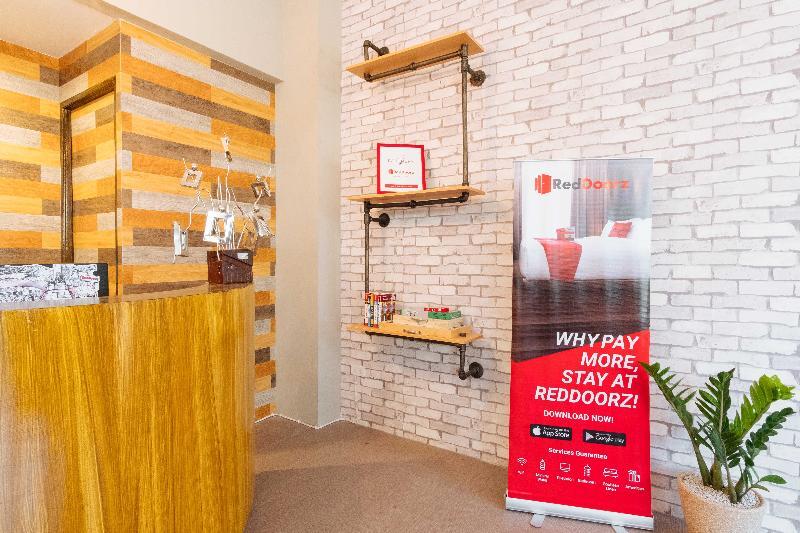 Reddoorz Plus Near Osmena Highway 2 Manila Bagian luar foto