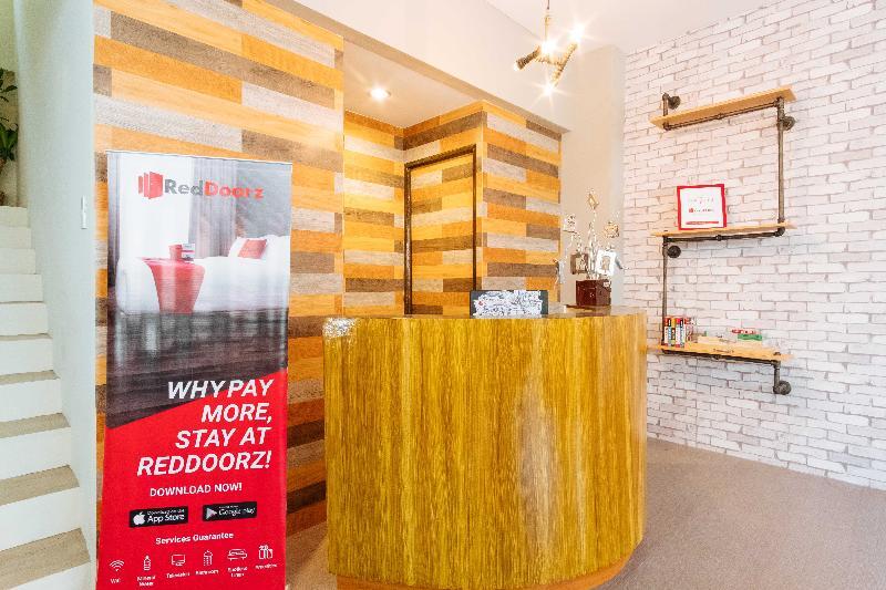 Reddoorz Plus Near Osmena Highway 2 Manila Bagian luar foto