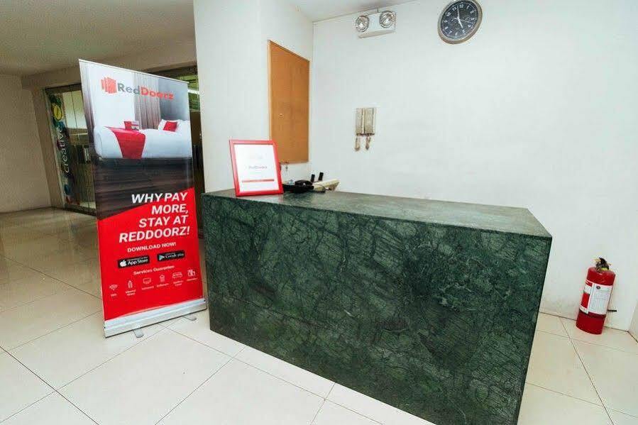 Reddoorz Plus Near Osmena Highway 2 Manila Bagian luar foto